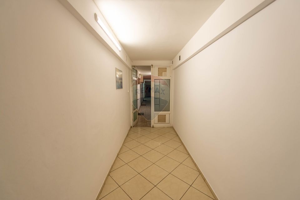 Garsoniera renovata de vanzare strada Mizil zona Trapezului Salajan