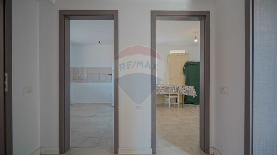 VILA 5 CAMERE | 2100MP TEREN PRETABIL DIVERSE ACTIVITATI | LANII 72