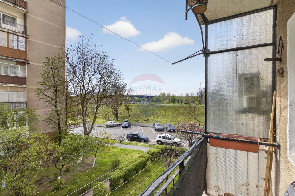 2 Apartamente unite, 5 camere de vânzare pe Malul Muresului, etajul 2