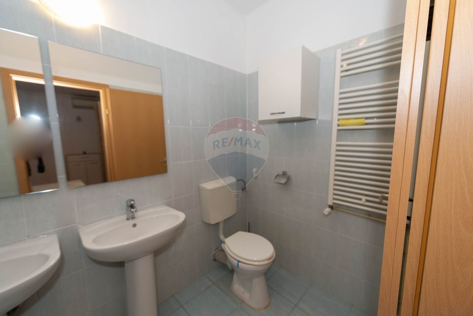 Apartament cu 3 camere de vanzare complex  Rasarit De Soare, Titan