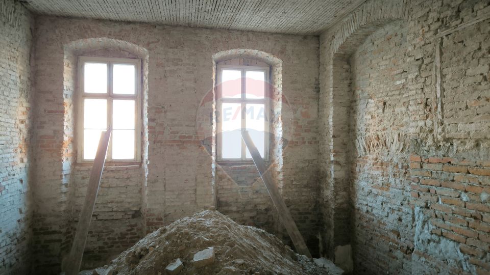 Casă cu istorie în inima Dumbrăveniului – 15 min. de Sighisoara!