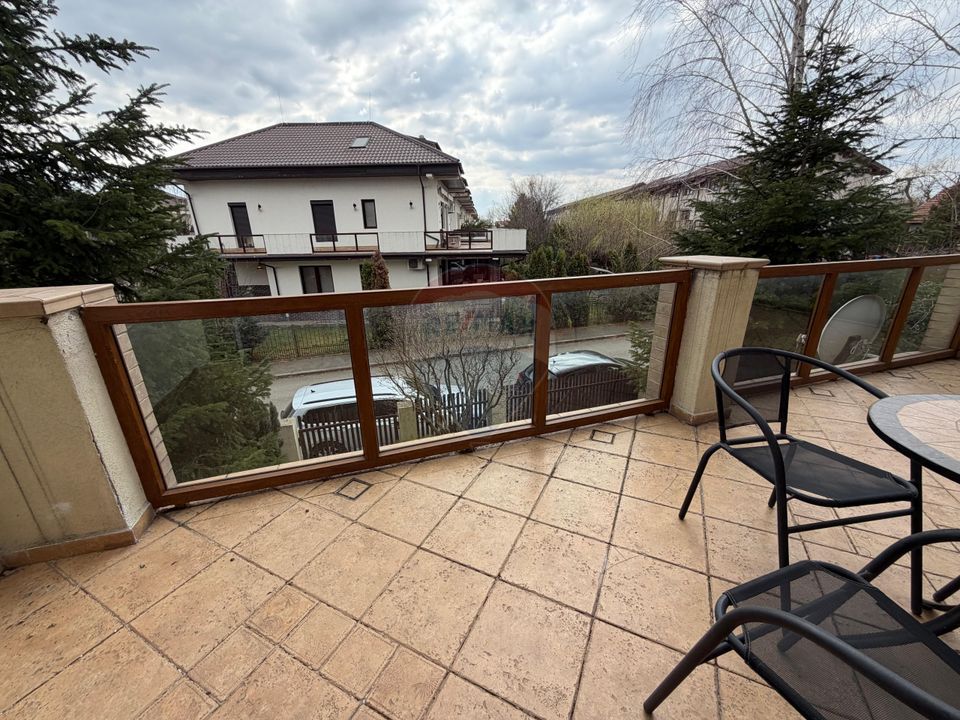 9 room House / Villa for sale