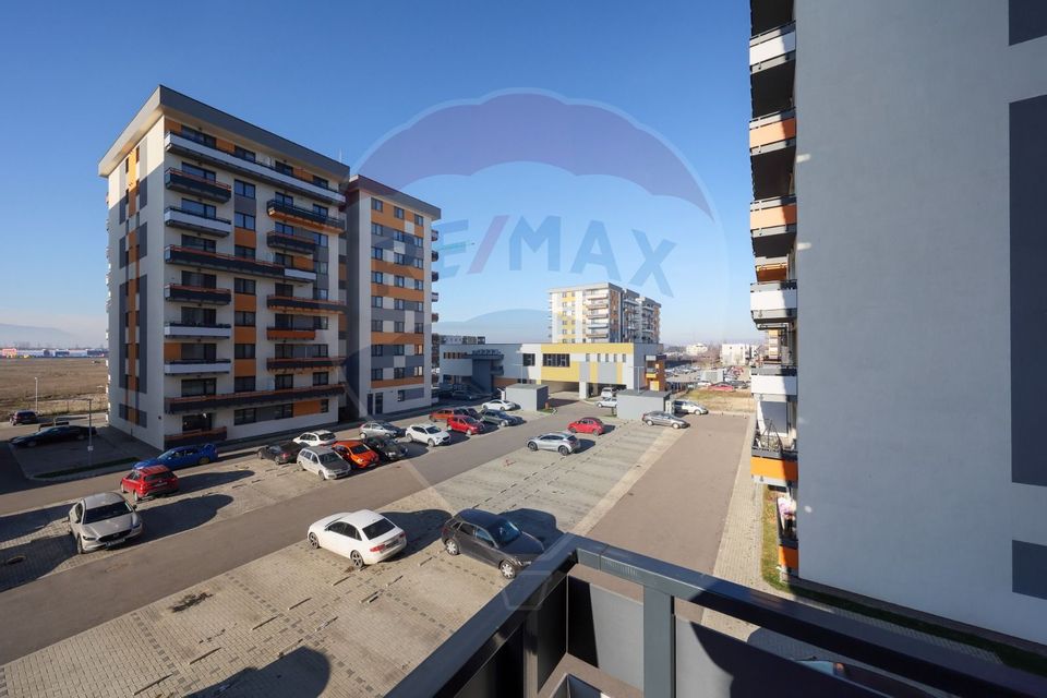 Apartament nou mobilat utilat  + parcare in Tractorul