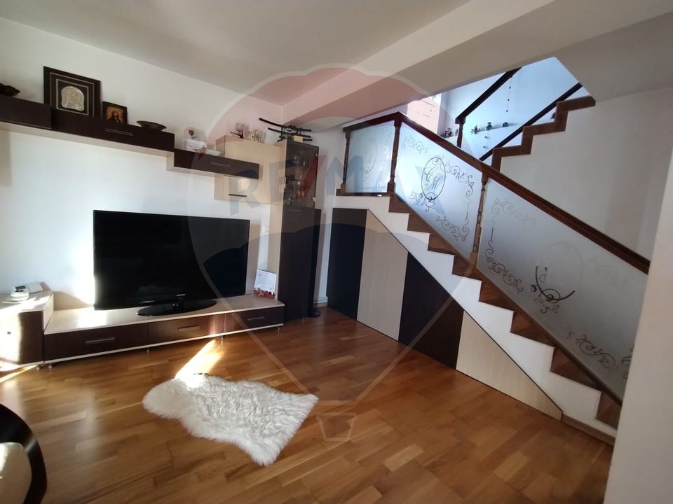 6 room House / Villa for sale, Periferie area