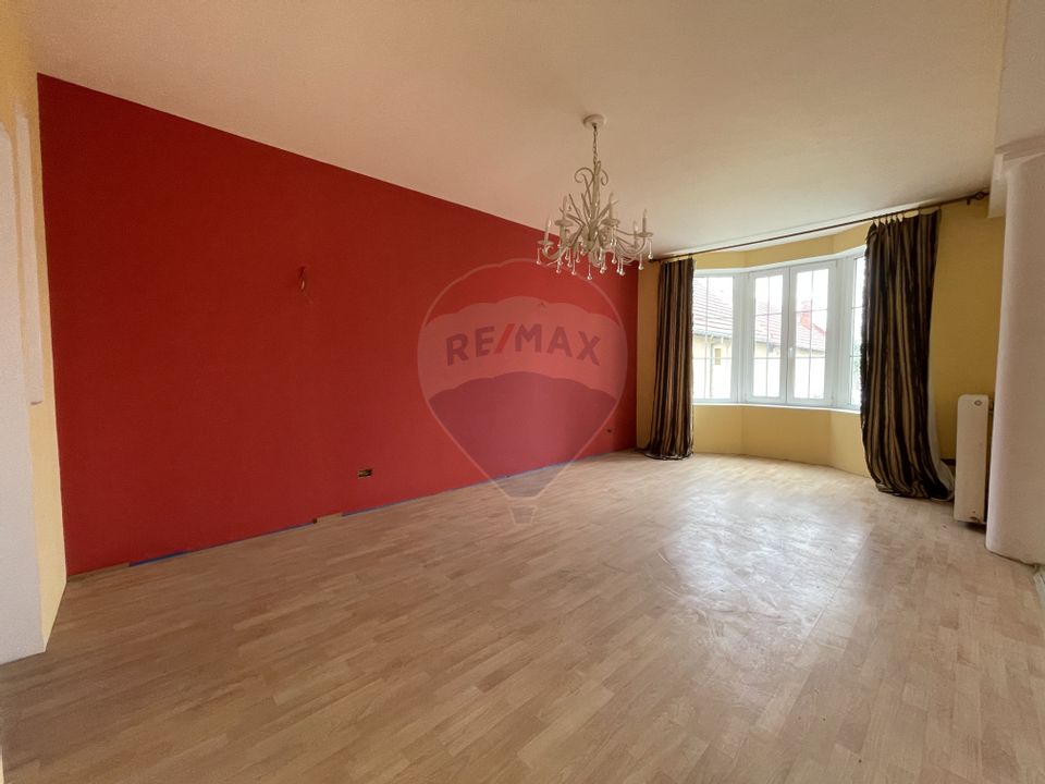 Spacious American-style house