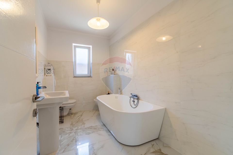 5 room House / Villa for sale