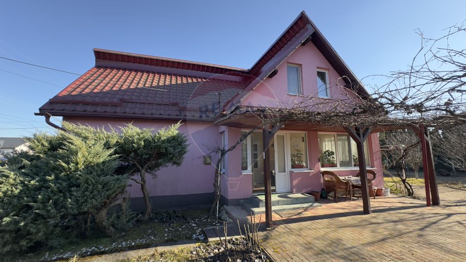 Casă / Vilă cu 3 camere de vânzare