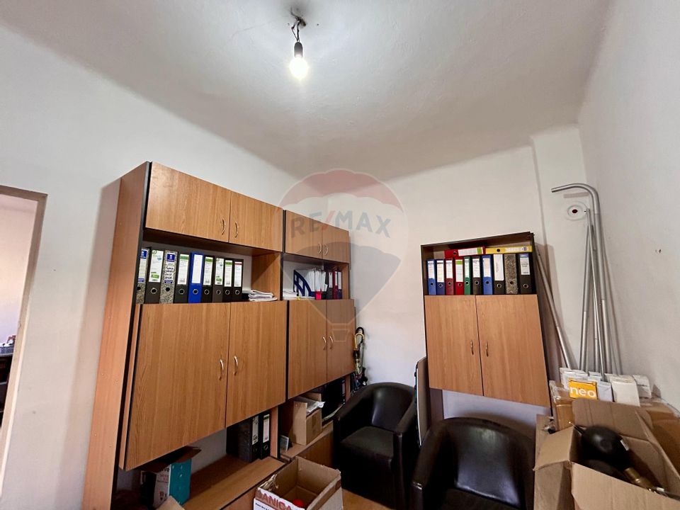 4 room House / Villa for sale, Central area