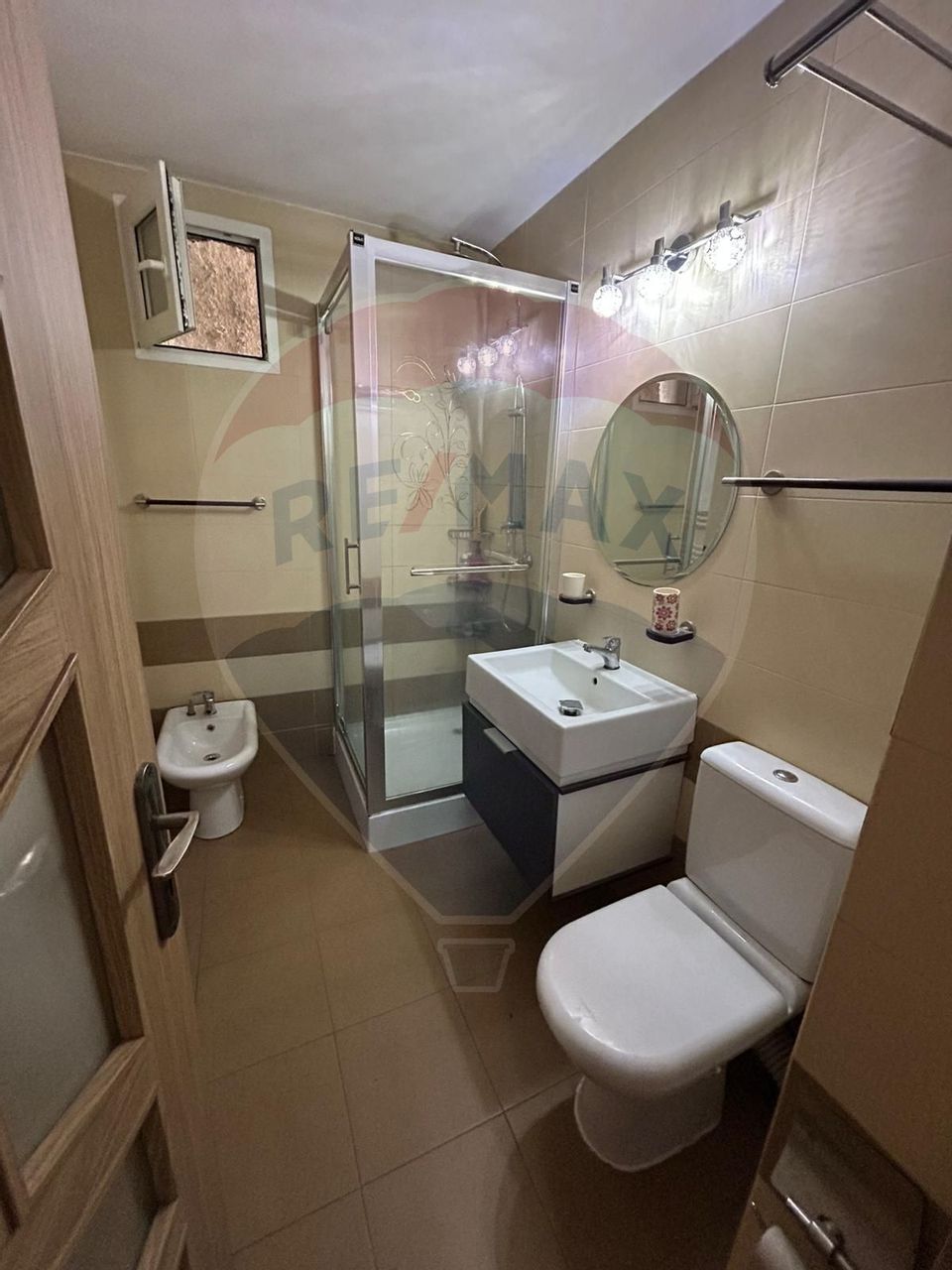 Apartament cu 3 camere de închiriat in Blaj