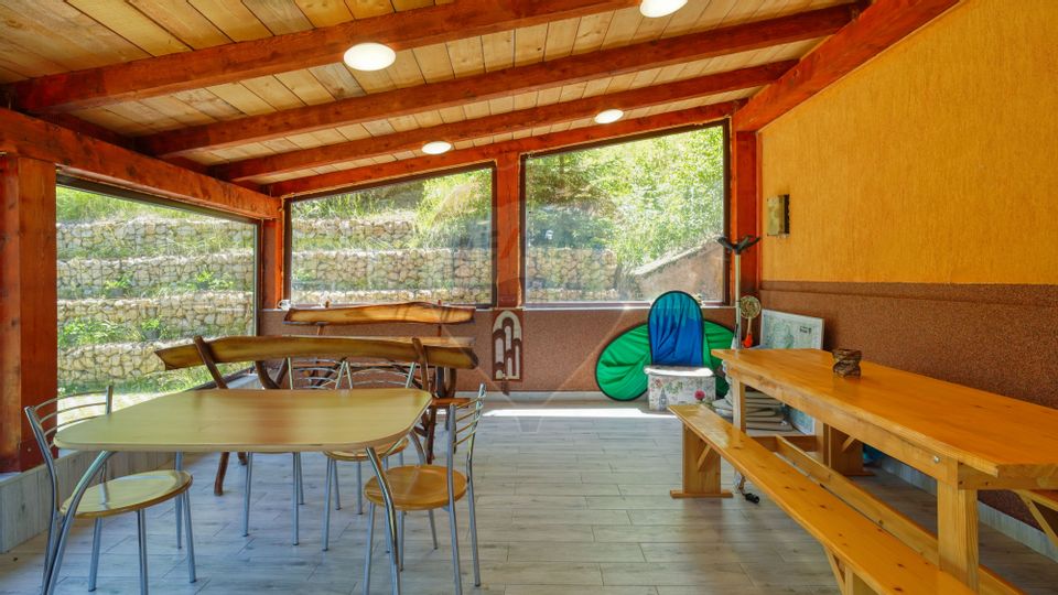 Casa/vila vânzare în Moieciu de jos, Sat. Drumul Carului 263 mp