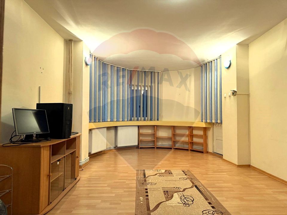 3 room Apartment for sale, 9 Mai area