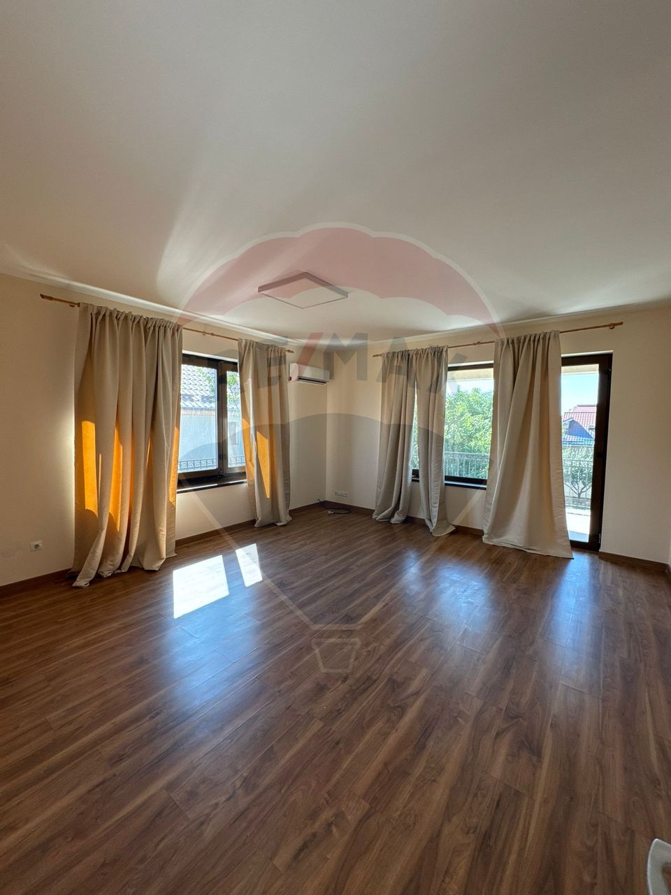 4 room House / Villa for rent, Lascar Catargiu area