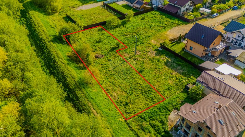 Teren 963mp Bod / Strada lalelelor