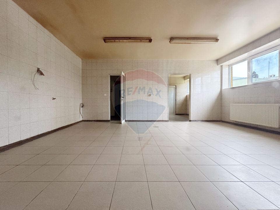 105sq.m Commercial Space for rent, Dorobantilor area