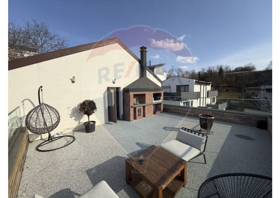 8 room House / Villa for sale, Gruia area