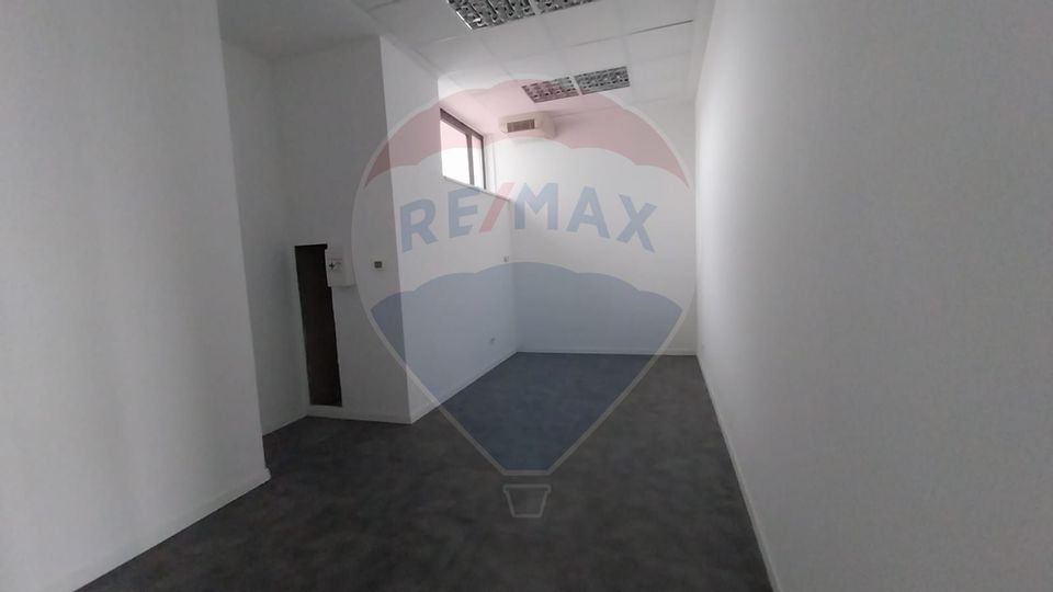 1,200sq.m Office Space for rent, Universitate area