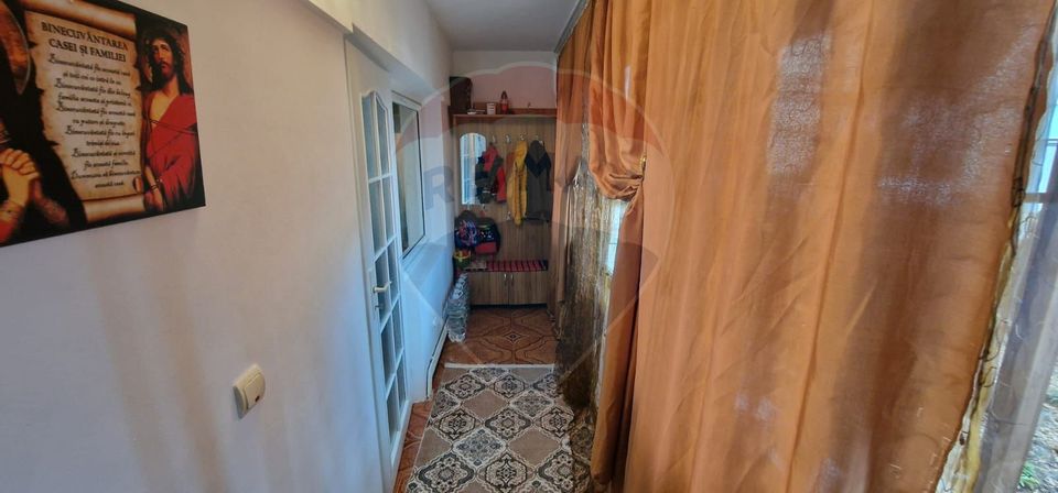 Apartament 3 camere parter cu intrare separata, Buhusi/Bacau