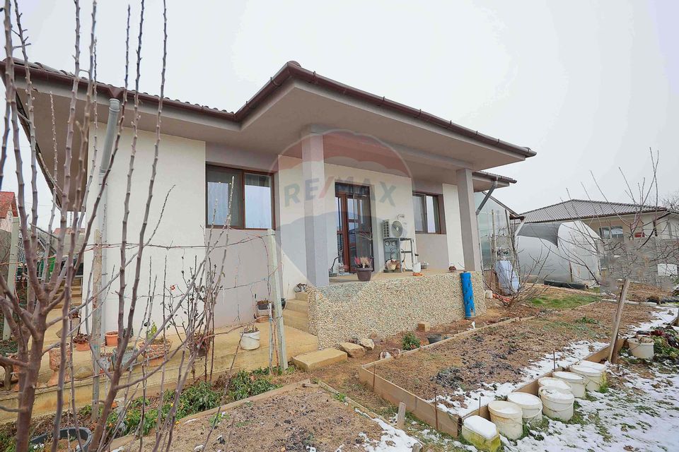 3 room House / Villa for sale