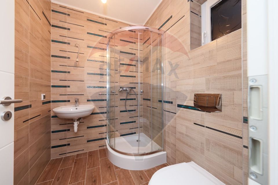 3 room Apartment for sale, Tractorul area