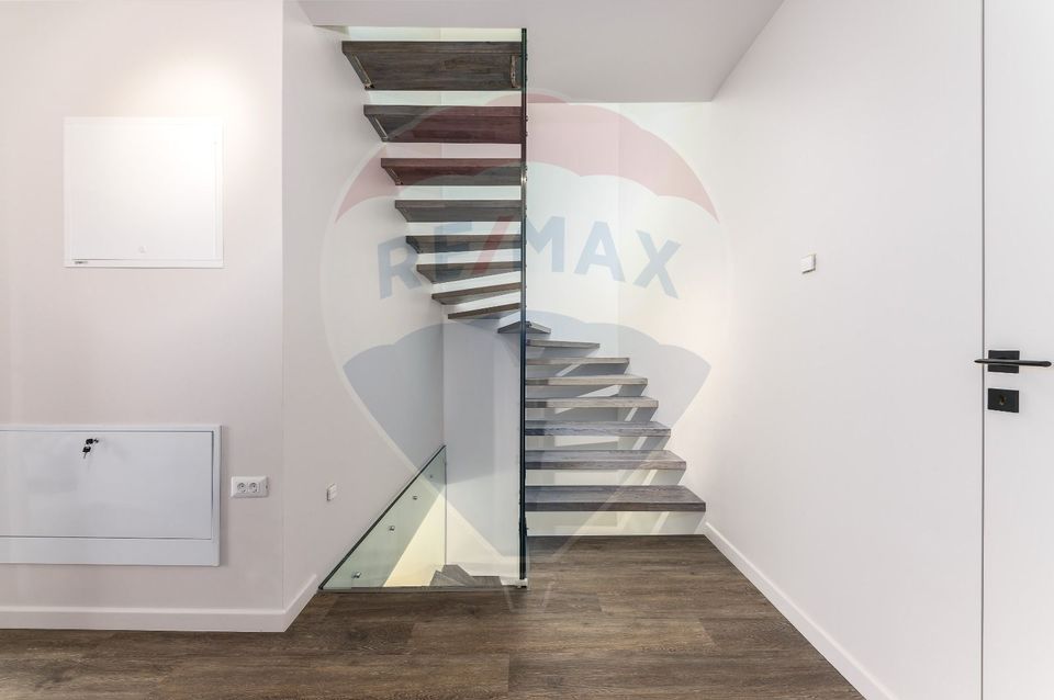 6-room smart villa with rooftop pool – for rent