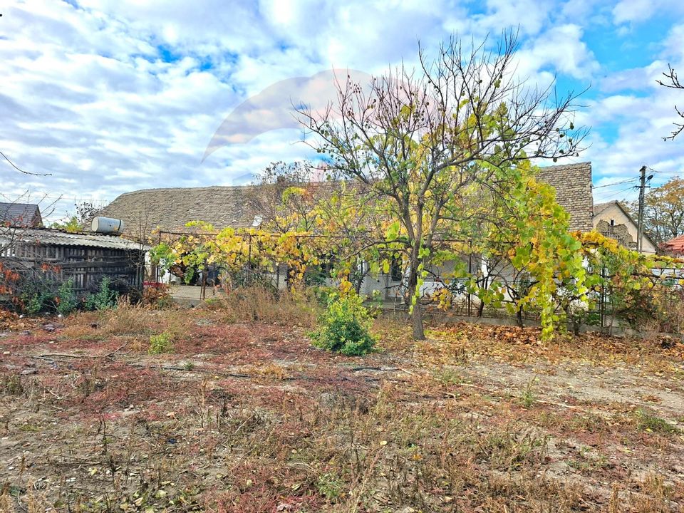 Casa veche cu teren 929 mp- oportunitate in Vladimirescu- comision 0%