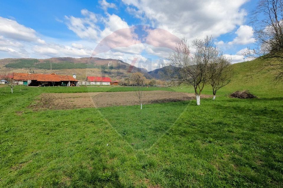 Teren partial intravilan 2,984mp Baru ,jud.Hunedoara