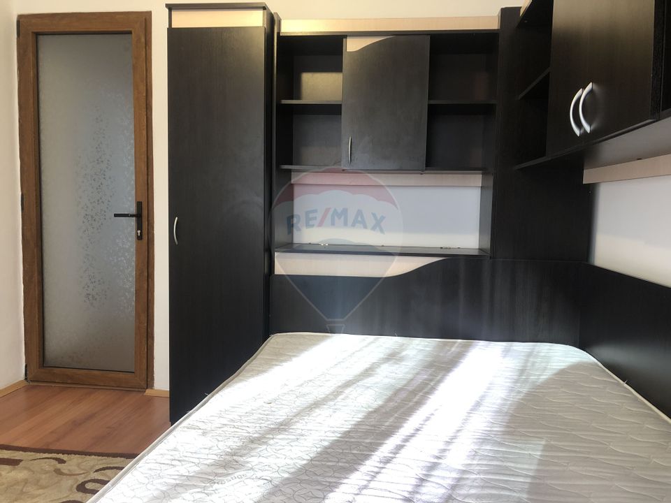 Apartament de inchiriat cu 2 dormitoare, foarte spatios, zona Regie