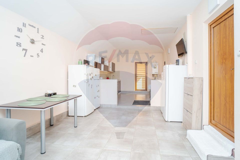 Casă / Vilă cu 5 camere de vânzare în zona Central