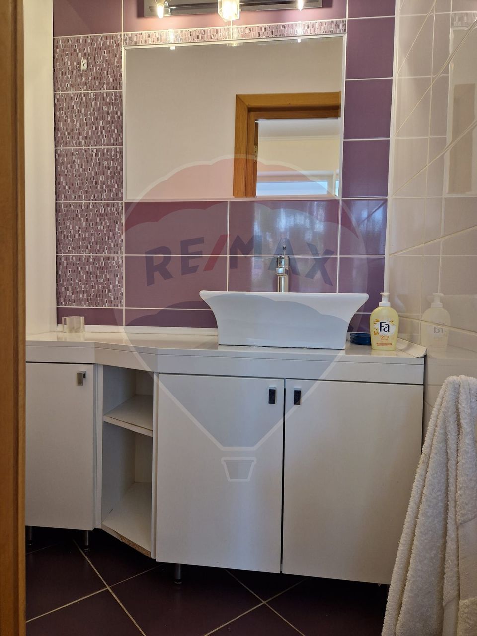 Apartament cu 3 camere de închiriat - Zona Dealuri Oradea