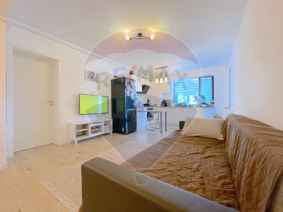 3 room Apartment for sale, Tractorul area