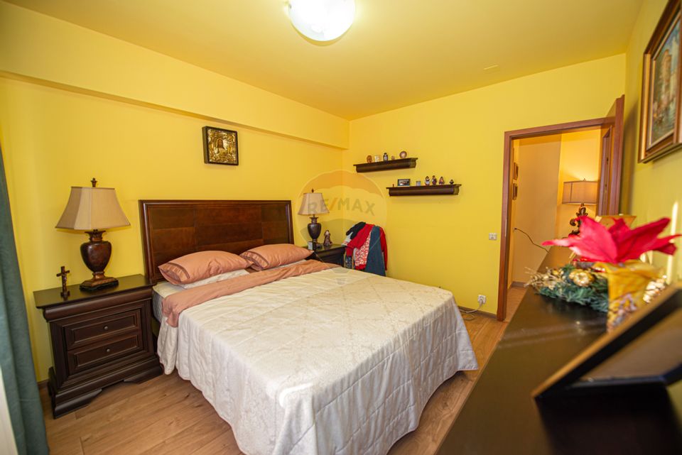 Apartament de vanzare 3 camere Titulescu Victoriei