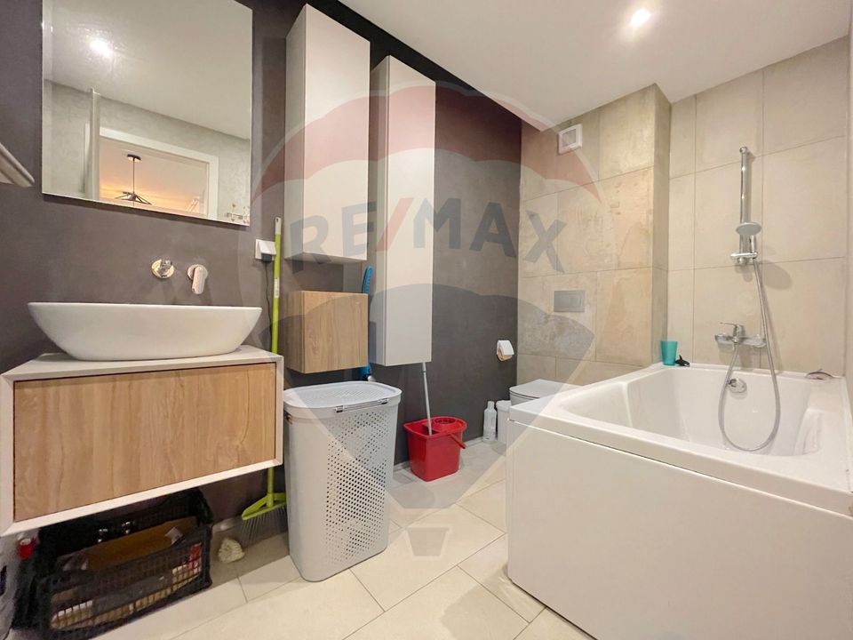 3 room Apartment for sale, Tractorul area