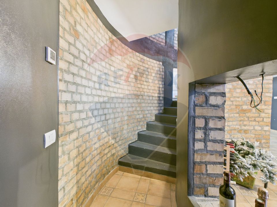 5 room House / Villa for sale