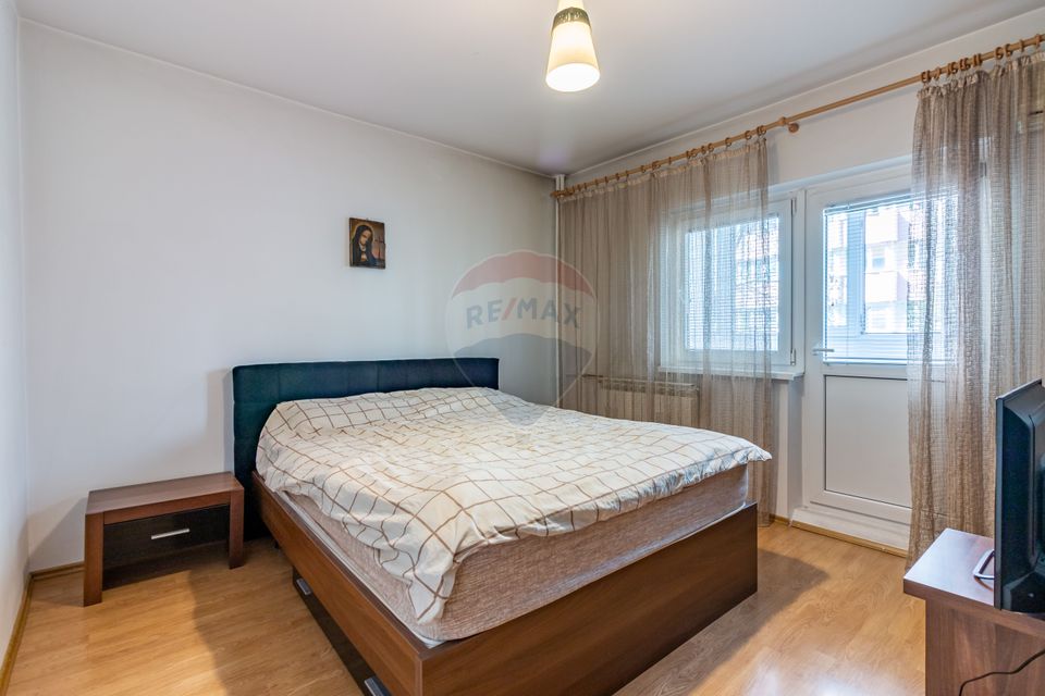 Apartament cu 3 camere de vânzare în zona Nerva Traian / Vlad Dracul