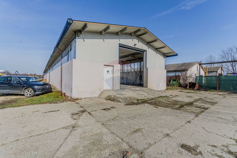 De închiriat spațiu pentru depozitare 300mp + curte 650mp Feldioara