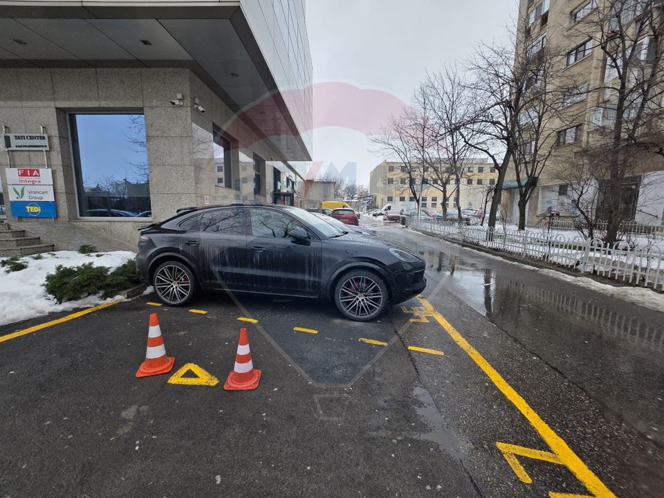 Office Building FOR SALE | 13 September | Hotel Conversion Potential