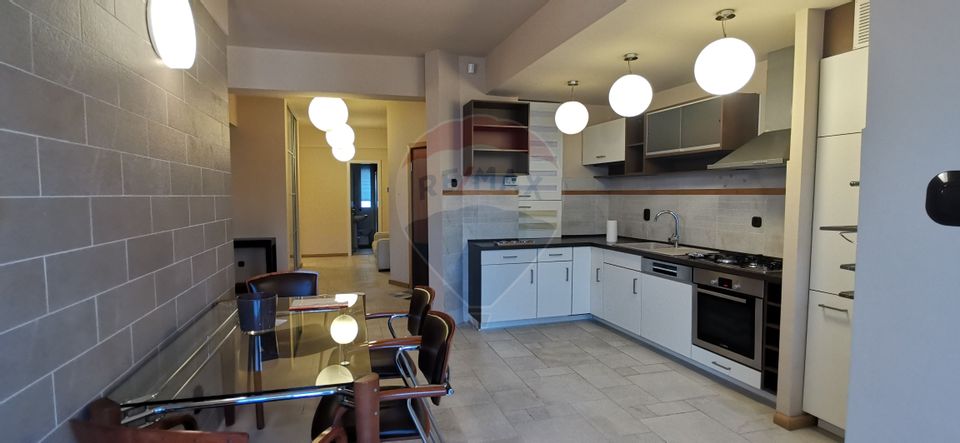 4 room Apartment for rent, Andrei Muresanu area