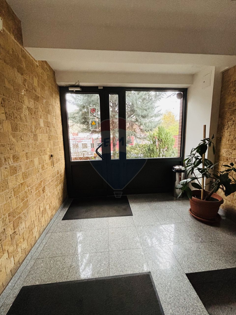 Spațiu de birouri de 98mp de închiriat în zona Barbu Vacarescu