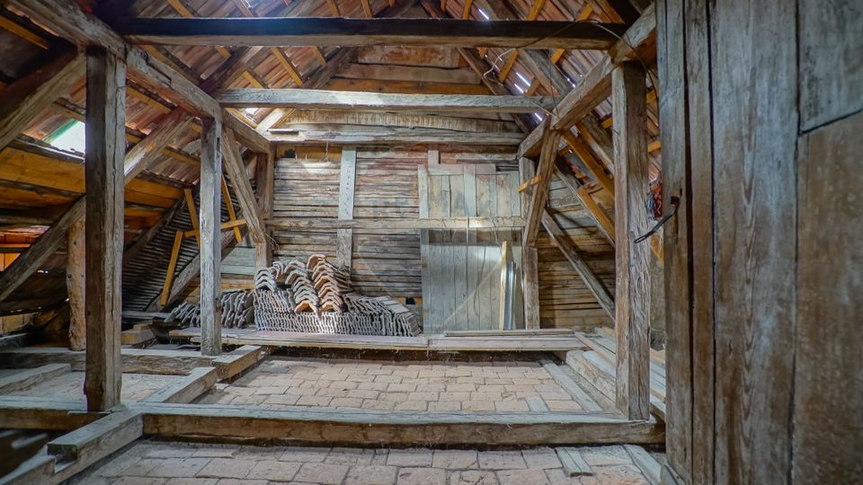 REZERVATA! Casă cu 3 camere, terasă, pod mansardabil, Centrul Istoric