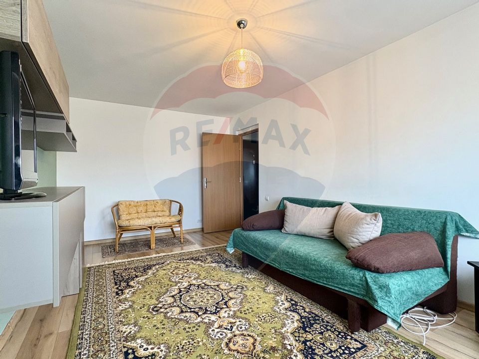 Apartament 3 camere,  Calea Bucuresti -zona Mc Donald's