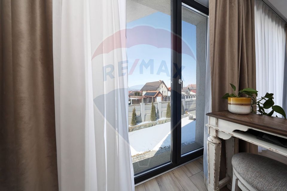 608sq.m Proprietate specială for sale, Ghimbav Livada area