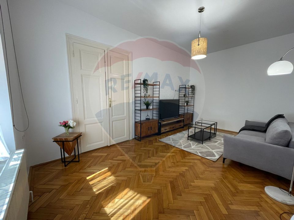 Apartament cu 2 camere de închiriat,  zona ultracentrală, Oradea