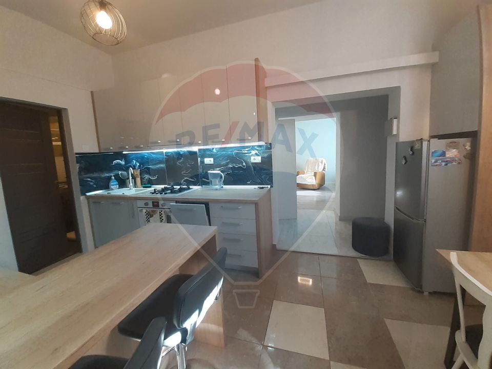 Apartament cu 2 camere DE INCHIRIAT  Ultracentral