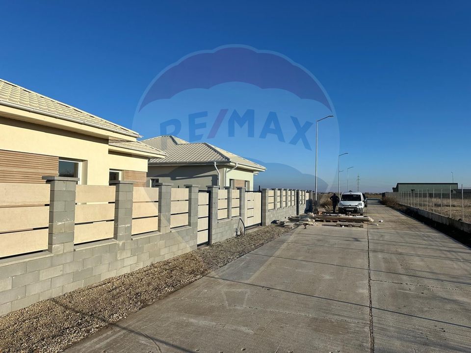 4 room House / Villa for sale