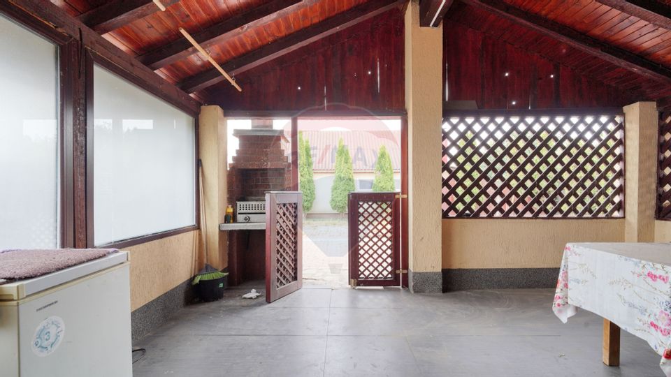 5 room House / Villa for sale