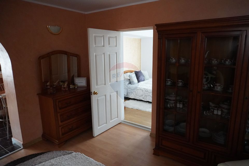 Casă de vânzare, Moisei