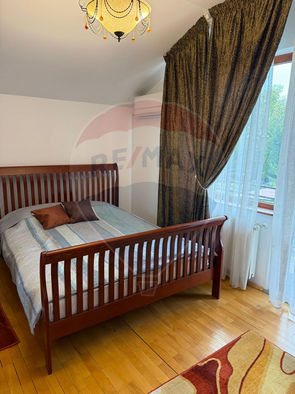 6 room House / Villa for rent, Valea Borcutului area