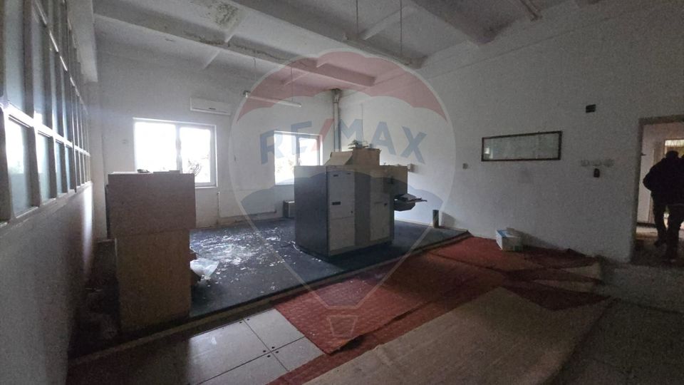 759sq.m Office Space for rent, Sud area