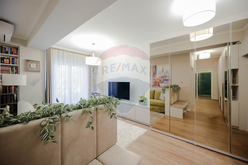 Apartament cu 2 camere de vânzare, ultracentral