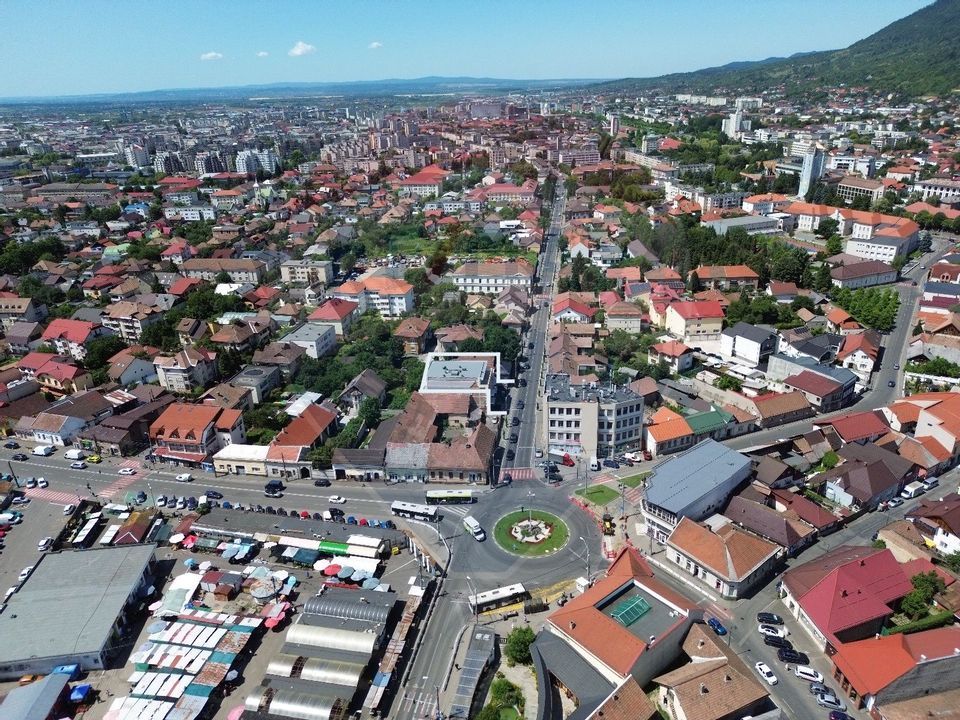 BLOC NOU- Centrul Vechi - apartament cu parcare